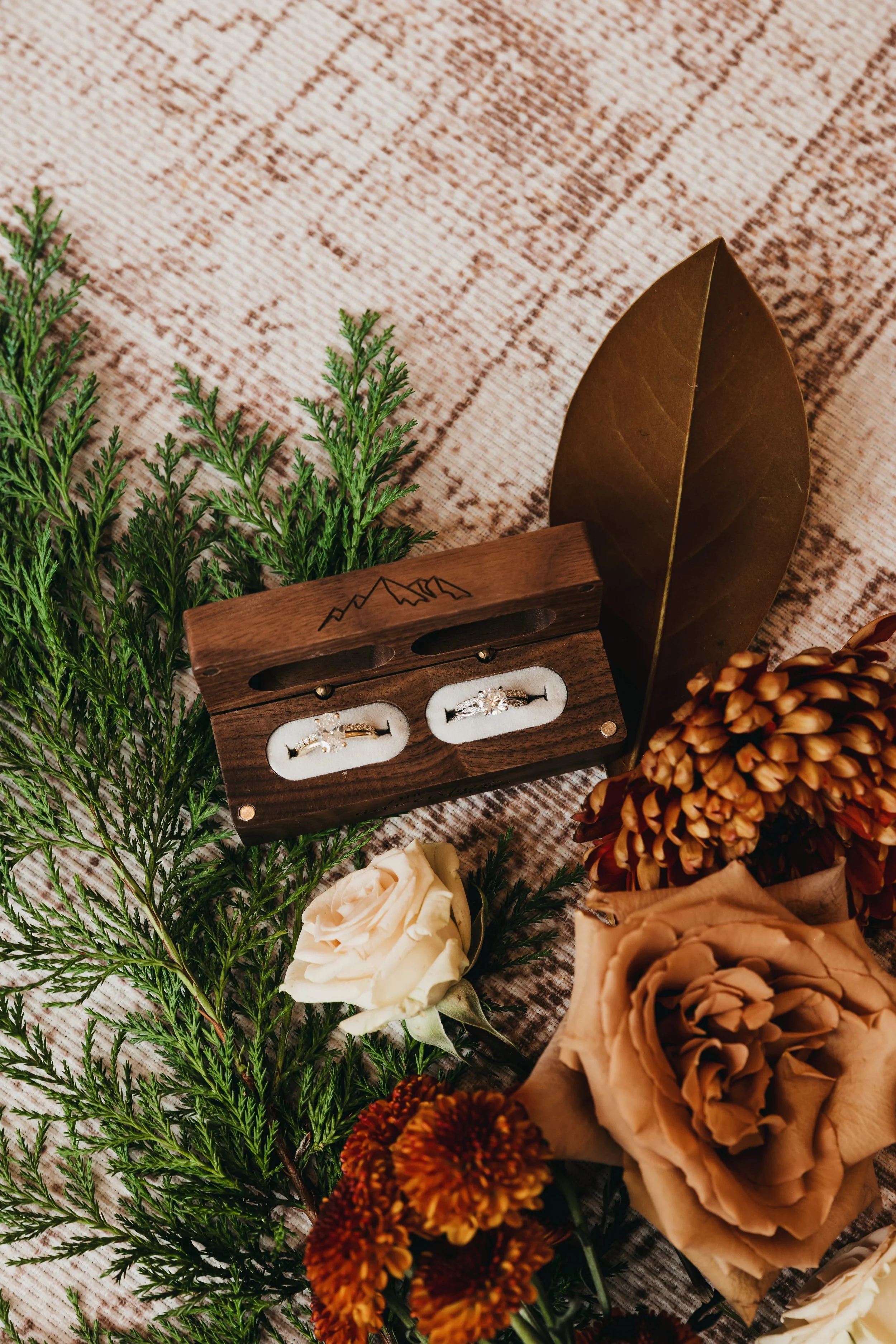engagement-rings-floral-detail-flatlay-nisswa-mn-wedding.jpg.jpg