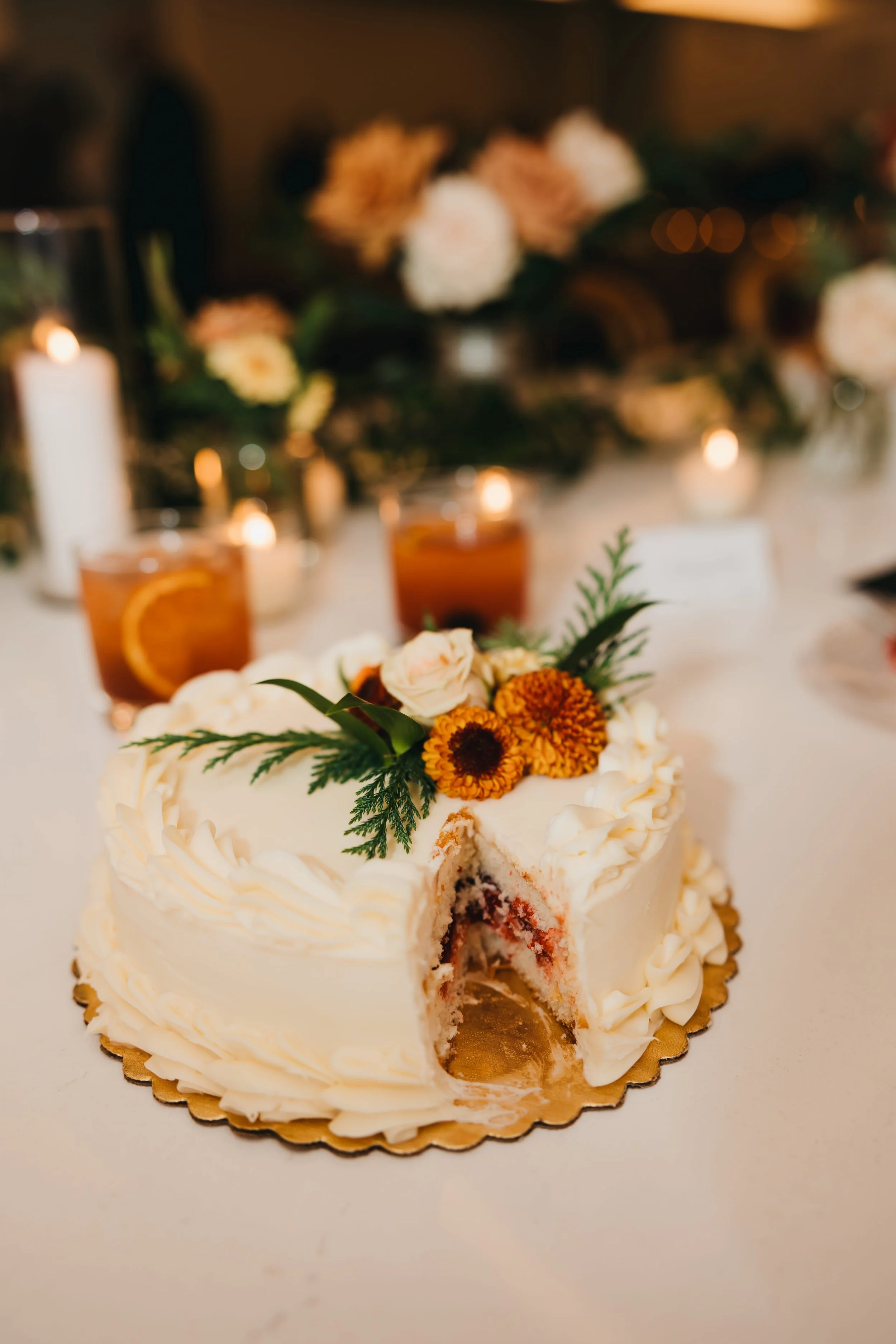 wedding-cake-floral-accents-nisswa-mn.jpg.jpg