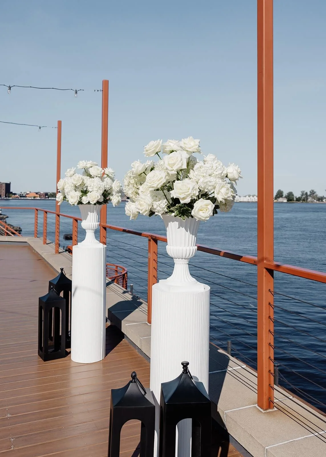 white-green-elevated-ceremony-arrangement-duluth.jpeg.jpg