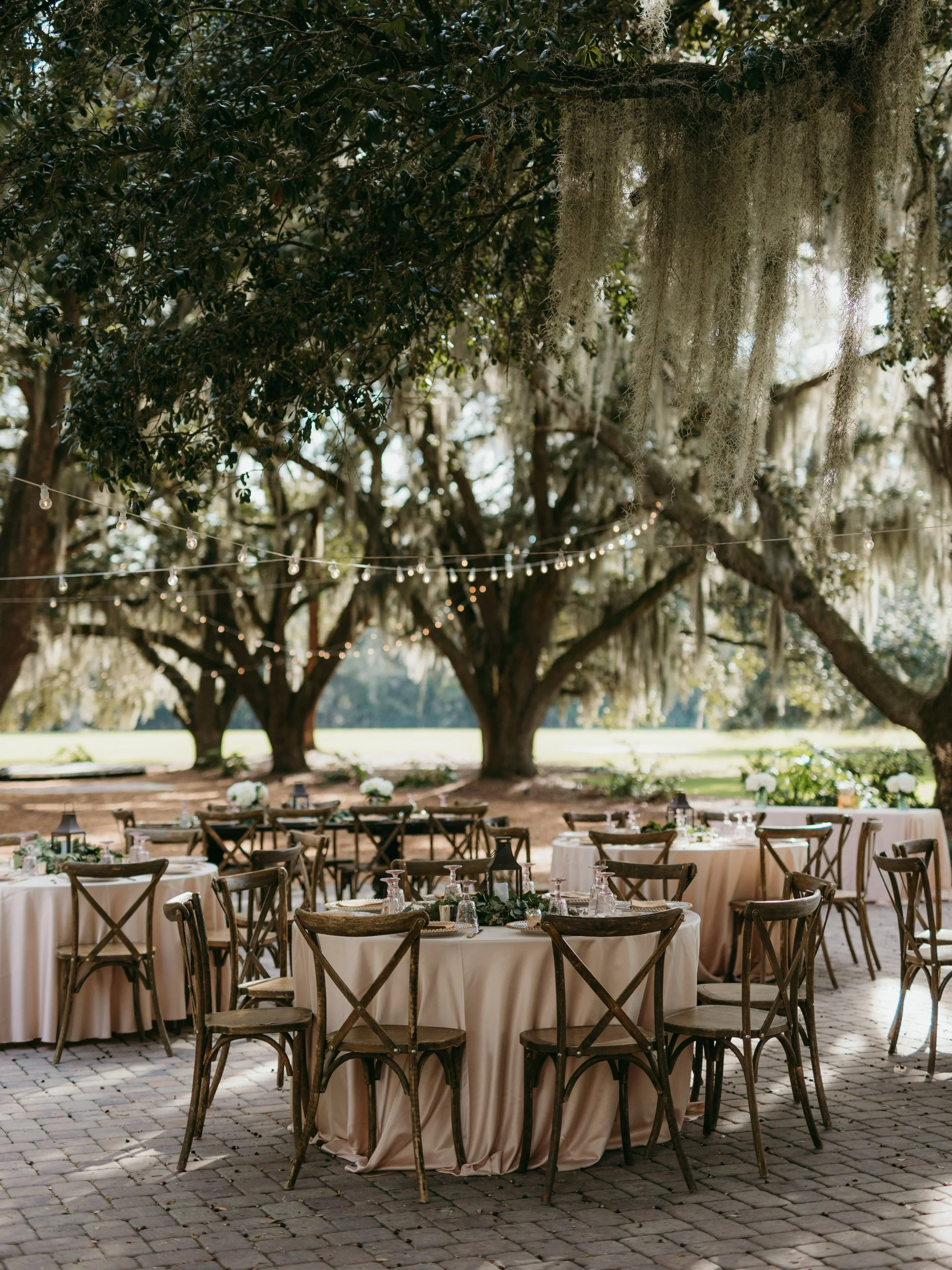 @sydblodgett_  you remember that one time five years ago when you got married in South Carolina and threw the best party?? Can you do it again, please?? Asking for a friend 😉

Venue: @hewittoaks