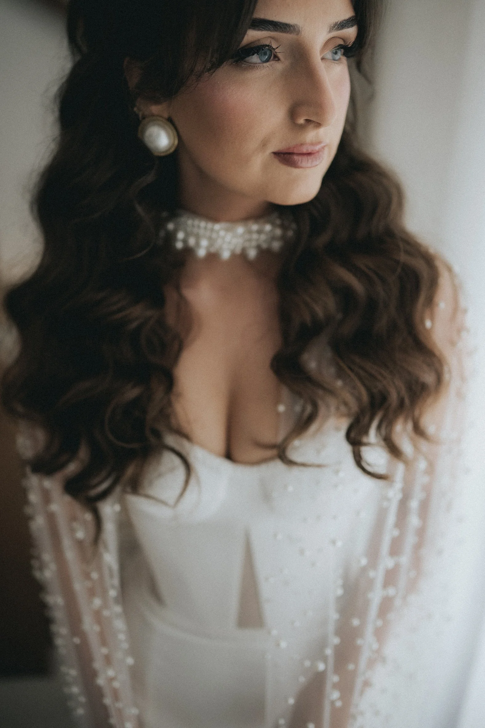 Bride getting ready at the Elysium Hotel