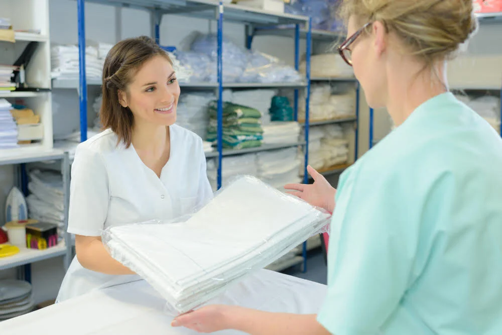 5 Benefits of Using a Medical Linen Service