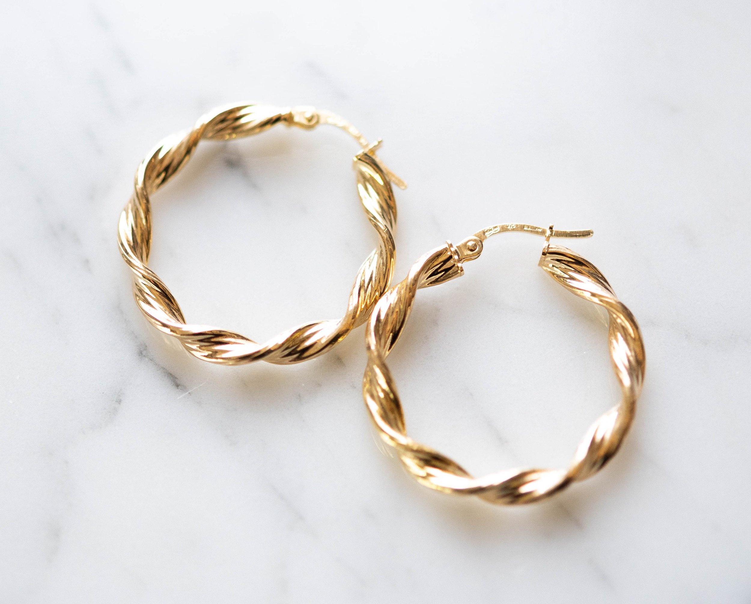 https://i.etsystatic.com/21712418/r/il/906b39/2356840930/il_fullxfull.2356840930_o3mq.jpg