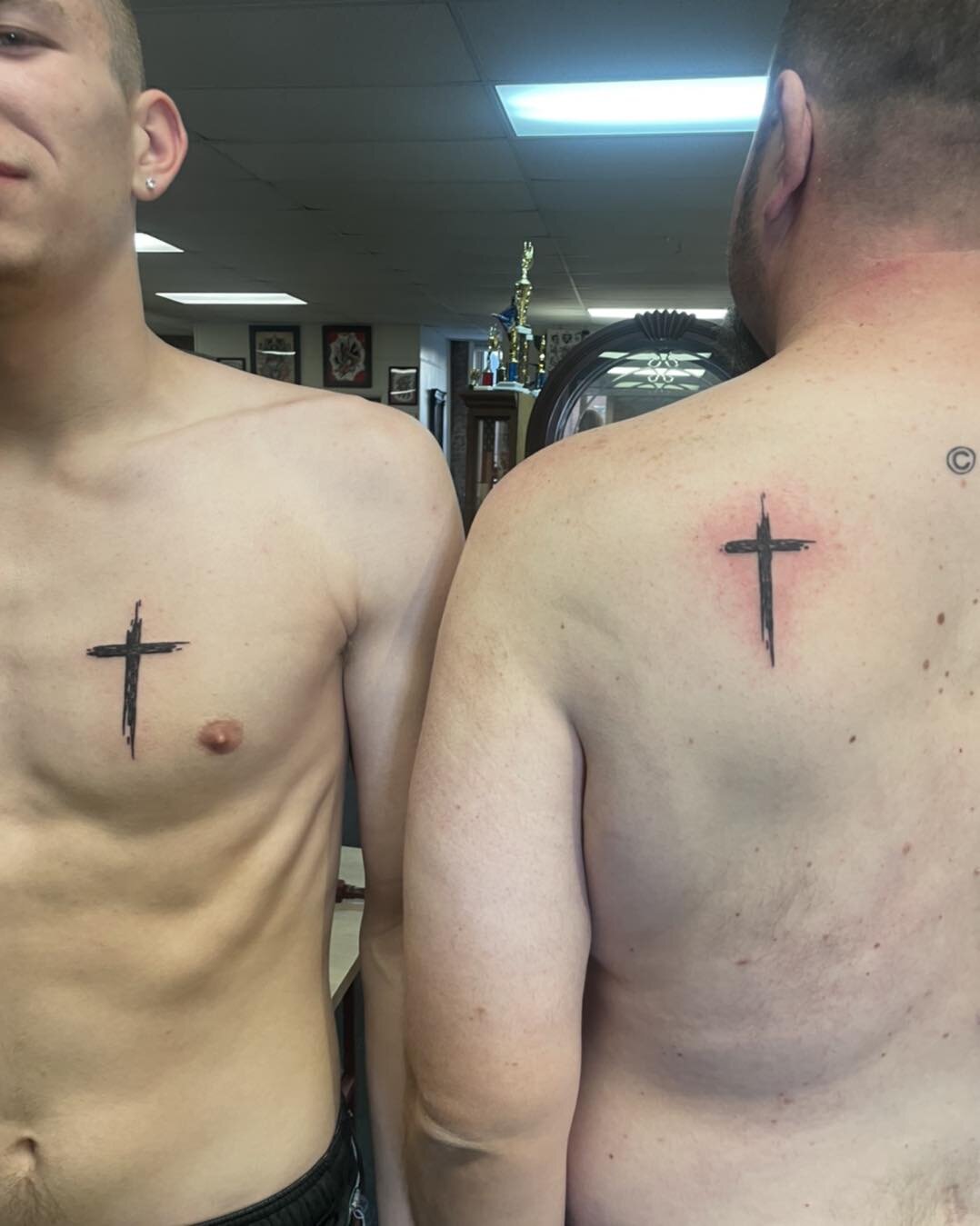 Father and son matching tattoos on this cold snowy day 

Artist: Chad Spurlin
IG: _thachad_