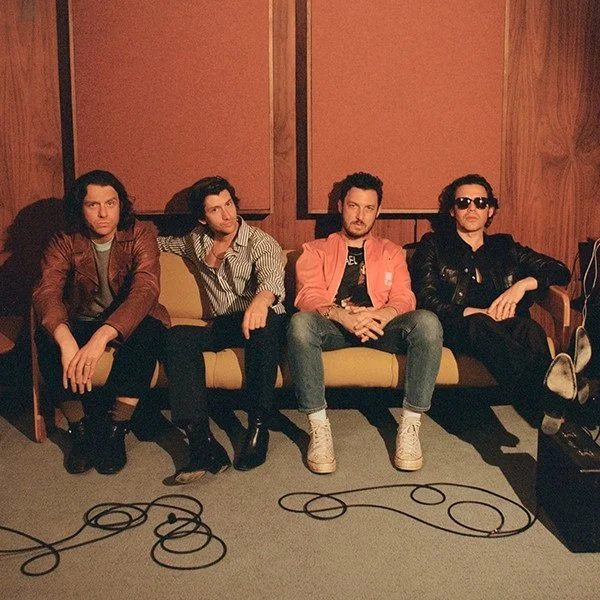 Arctic Monkeys Share Glistening New Single "There'd Better Be A Mirrorball"