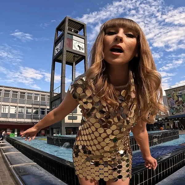 Start Listening To: Looking Glass Alice