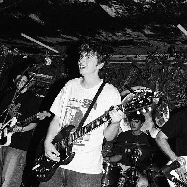 Dermot Henry commands the stage with warmth and talent at Folklore Hoxton. A night that proves he's one to watch 🎟️

Link in bio 🔗

#dermothenry #folklorehoxton #livemusic #gigreview #stilllistening