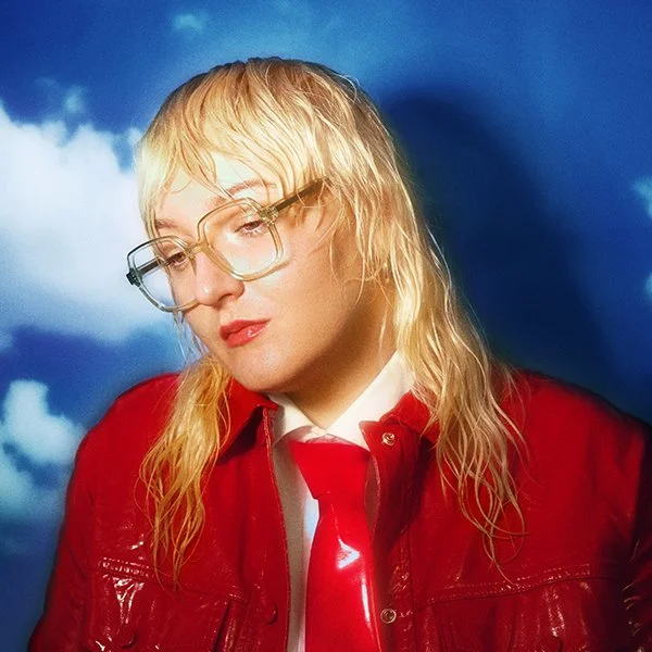 Start Listening To: Vera Daisies