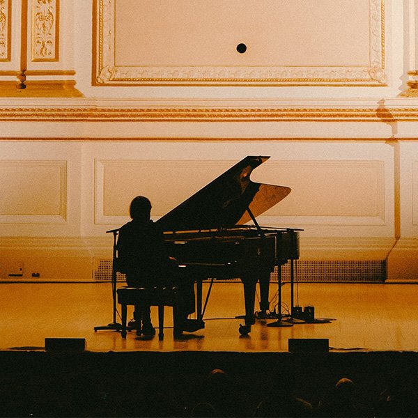 Cameron Winter Announces First Live Album ‘Live at Carnegie Hall’