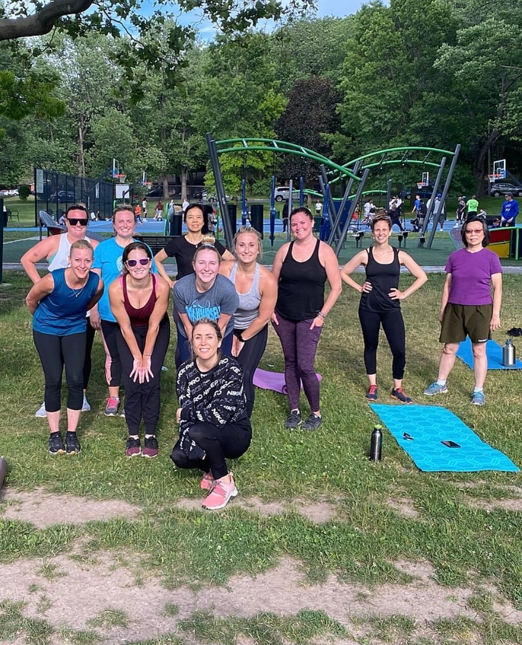 Surround yourself w people who push you⁠⁠
Who challenge you⁠⁠
Who make you laugh⁠⁠
Who make sure you show up⁠⁠
Who make you better⁠⁠
⁠⁠
✨ ⁠⁠
⁠⁠
Thanks to @mvphealthcare @cityofrochesterny + @mbodyrochester for @rocnfree ~ FREE fitness + yoga classes 