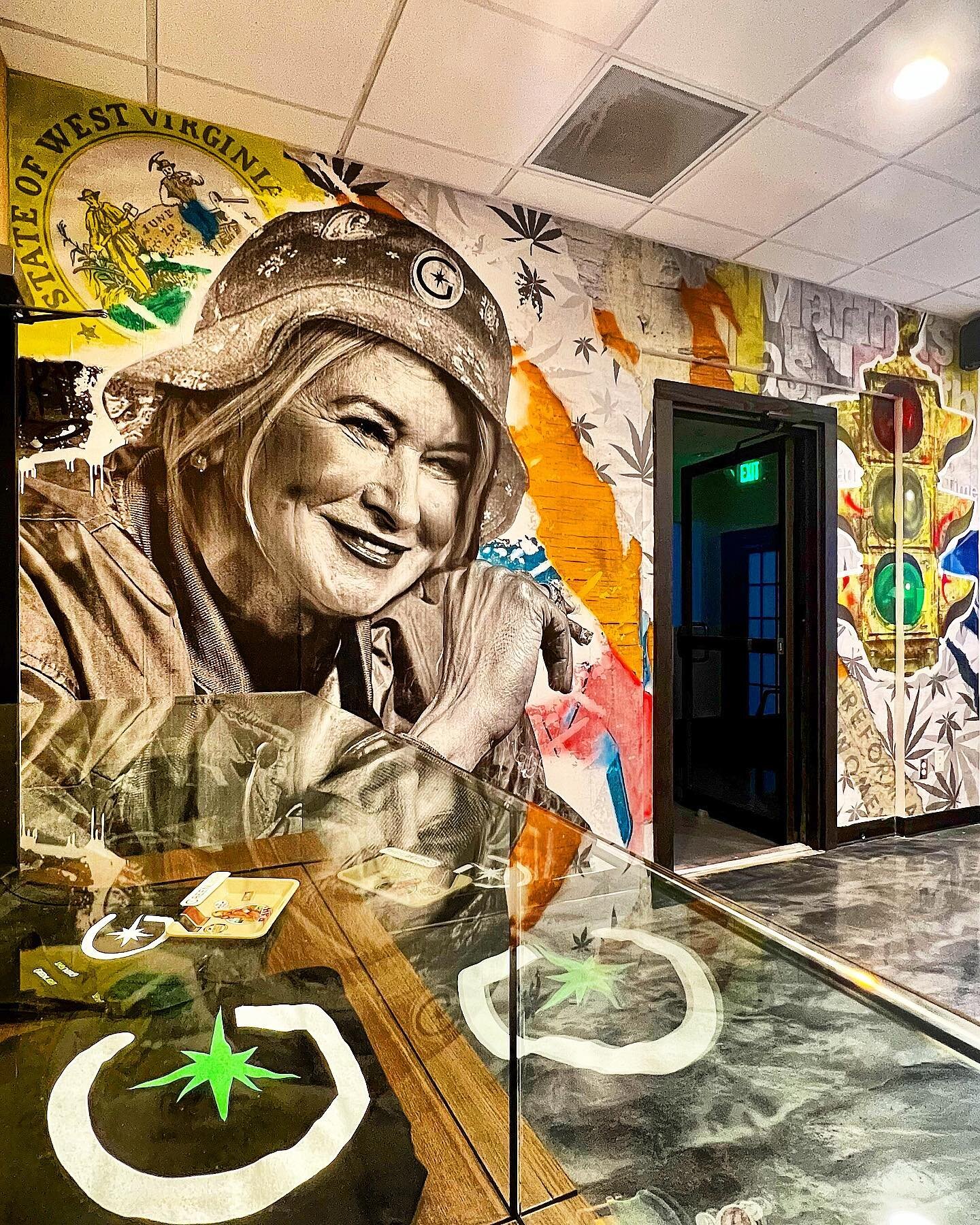 At 81 years old, @marthastewart is the newest featured model for the @sportsillustrated swimsuit issue! 
.
.
This is a mashup mural of @snoopdogg and @marthastewart that @tonecastle @youkilledmefirst and I installed for our friends at @greenlightbran