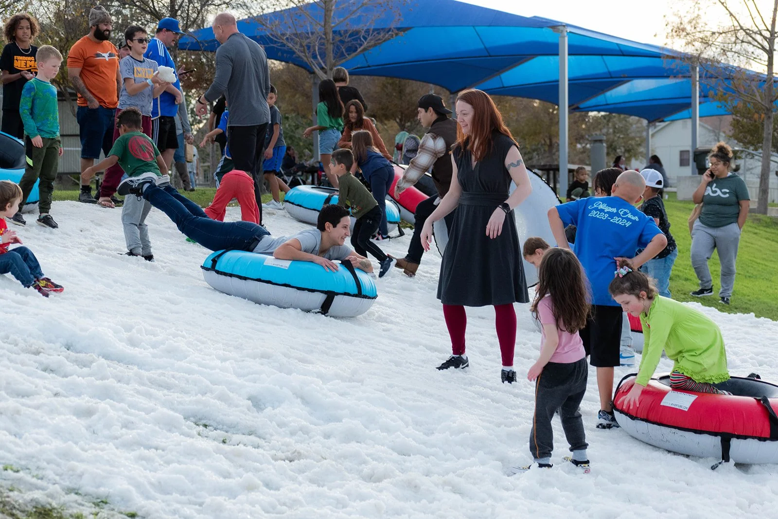 Want winter fun without waiting on a cold front? ❄️ Budafest has a real snow hill ready for sliding and tubing! 

Budafest is three days of free, family-friendly winter fun in Downtown Buda&mdash;December 5&ndash;7.

Enjoy live music, the carnival, v