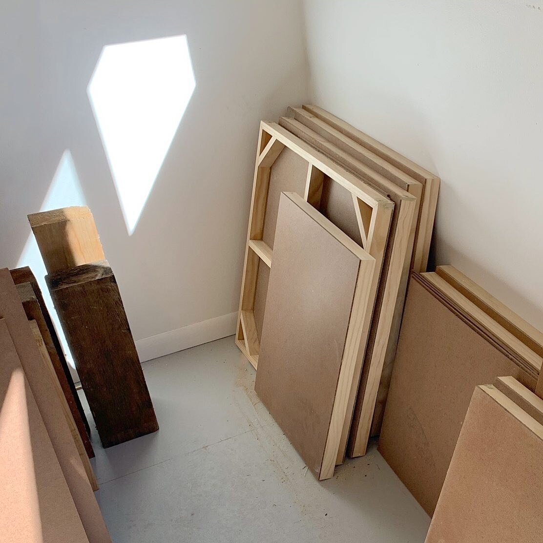 Each frame is handmade out of pine wood and masonite board to ensure the longevity of each piece. #BTS #marakstudio ➖ JohnMarak.com 

#mixedmedia #wabisabi #behindthescenes #artiststudio #visualart #artlife #makearteveryday #myart #kansascity #kansas