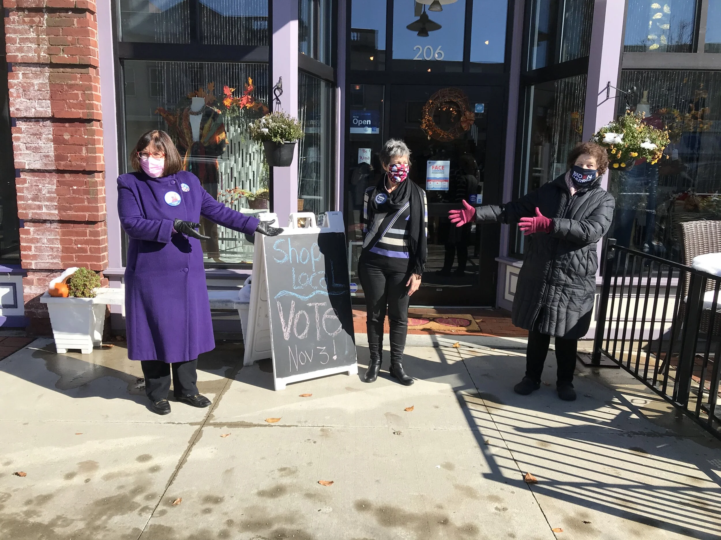Annie Kuster Visits Nashua Small Businesses