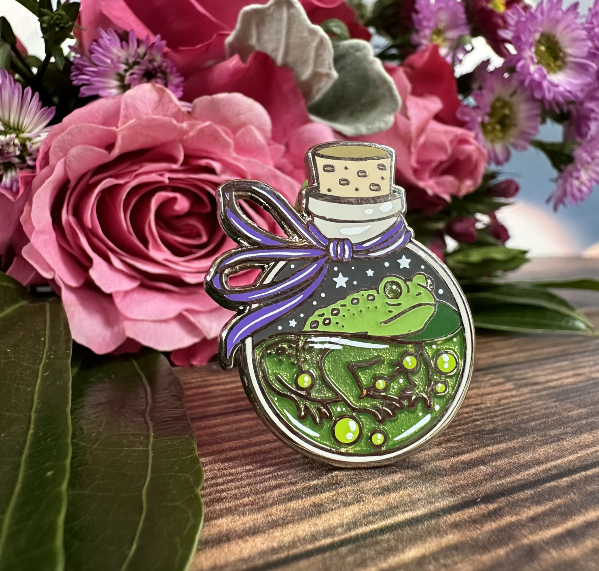 Green frog Potion pin