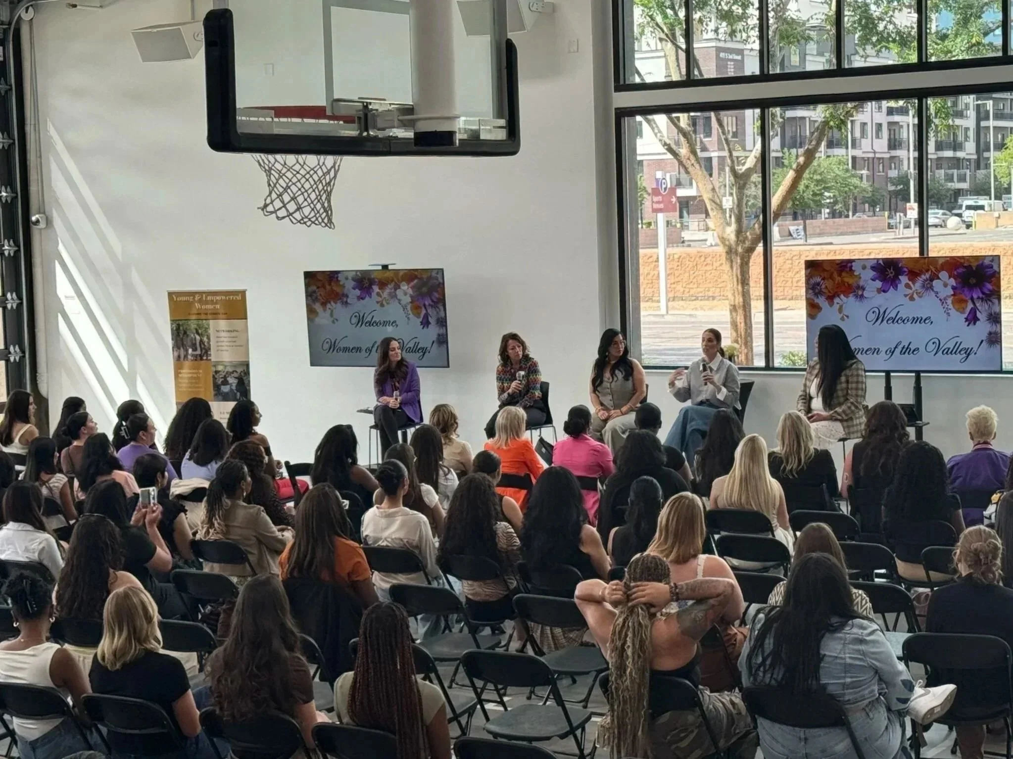 Panel%252BPhoto%252BWomen%252Bof%252Bthe%252BValley%252Band%252BAudience.jpg