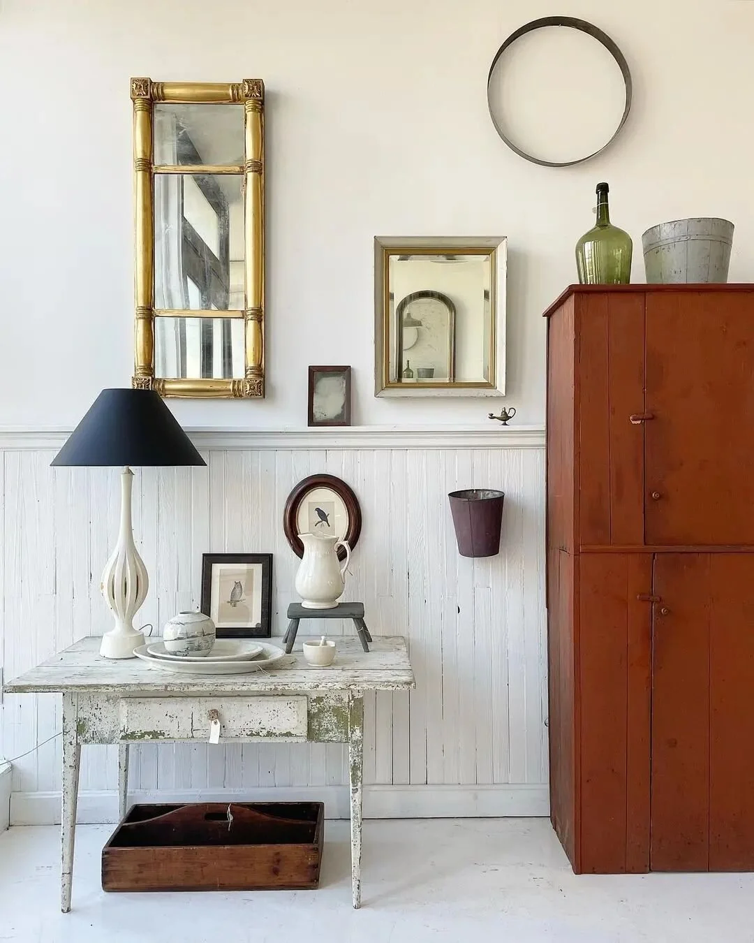 Sharing a lovely styled moment from Sean Scherer's shop @kabinettandkammer from the last days of 2021.
-----------
Reposted @kabinettandkammer
It&rsquo;s our last Sunday of the season. Open today 11-3. Next Saturday will be our final day then on a 2 