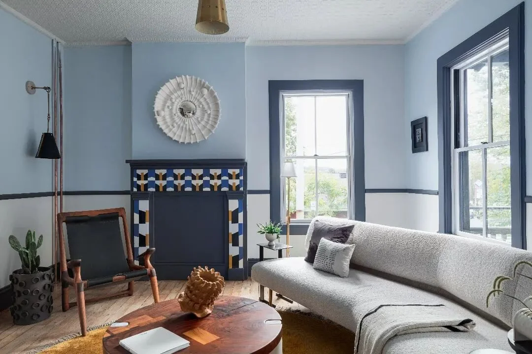 When you first enter #2021kdcshowhouse, you're greeted by this thoughtfully designed space @nestastudio.
-----------
#hudsonvalley #designerconnect #interior_design #designerinspired #creatives #buildinglover #sneakpeeks #interiordesigner #kingstonde