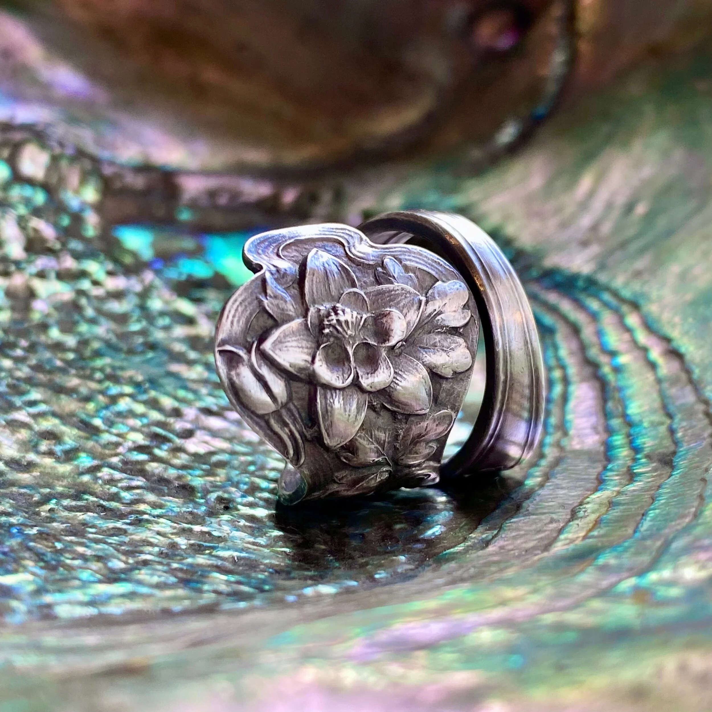1909 Columbine Sterling Spoon Ring - LadyForge Jewelry