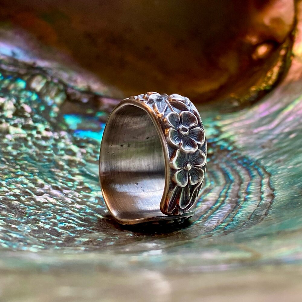 1828 Repousse Sterling Spoon Ring - Flush Version — LadyForge Jewelry