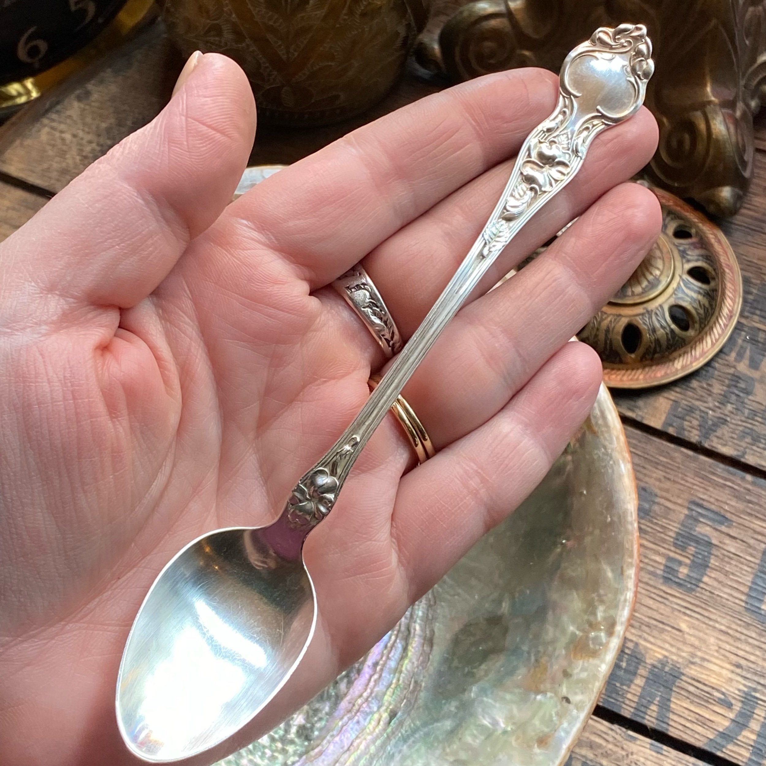 Slender 1904 Violet Spoon Ring - LadyForge Jewelry