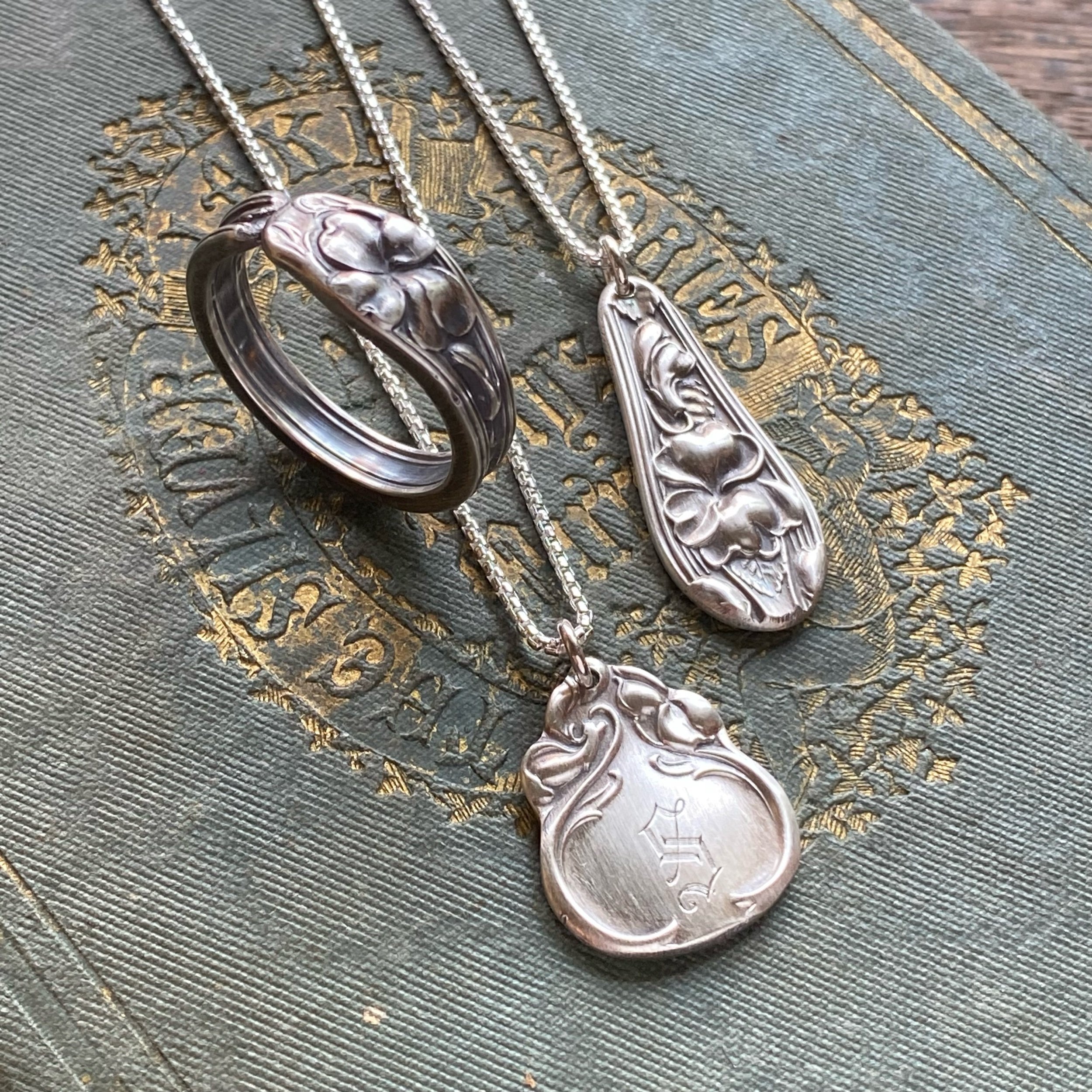 Slender 1904 Violet Spoon Ring - LadyForge Jewelry