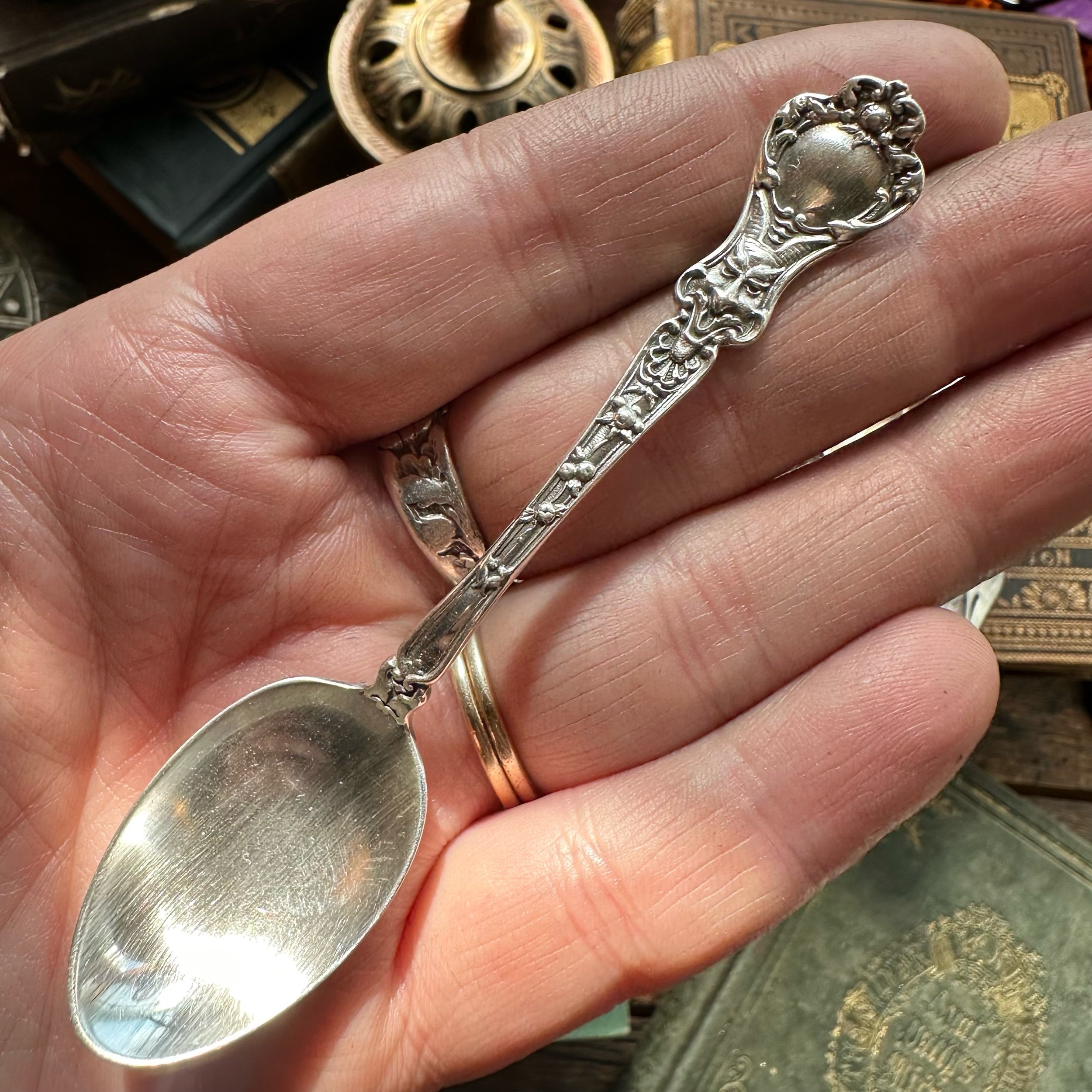 1903 Dainty Nuremberg Sterling Spoon Ring - LadyForge Jewelry