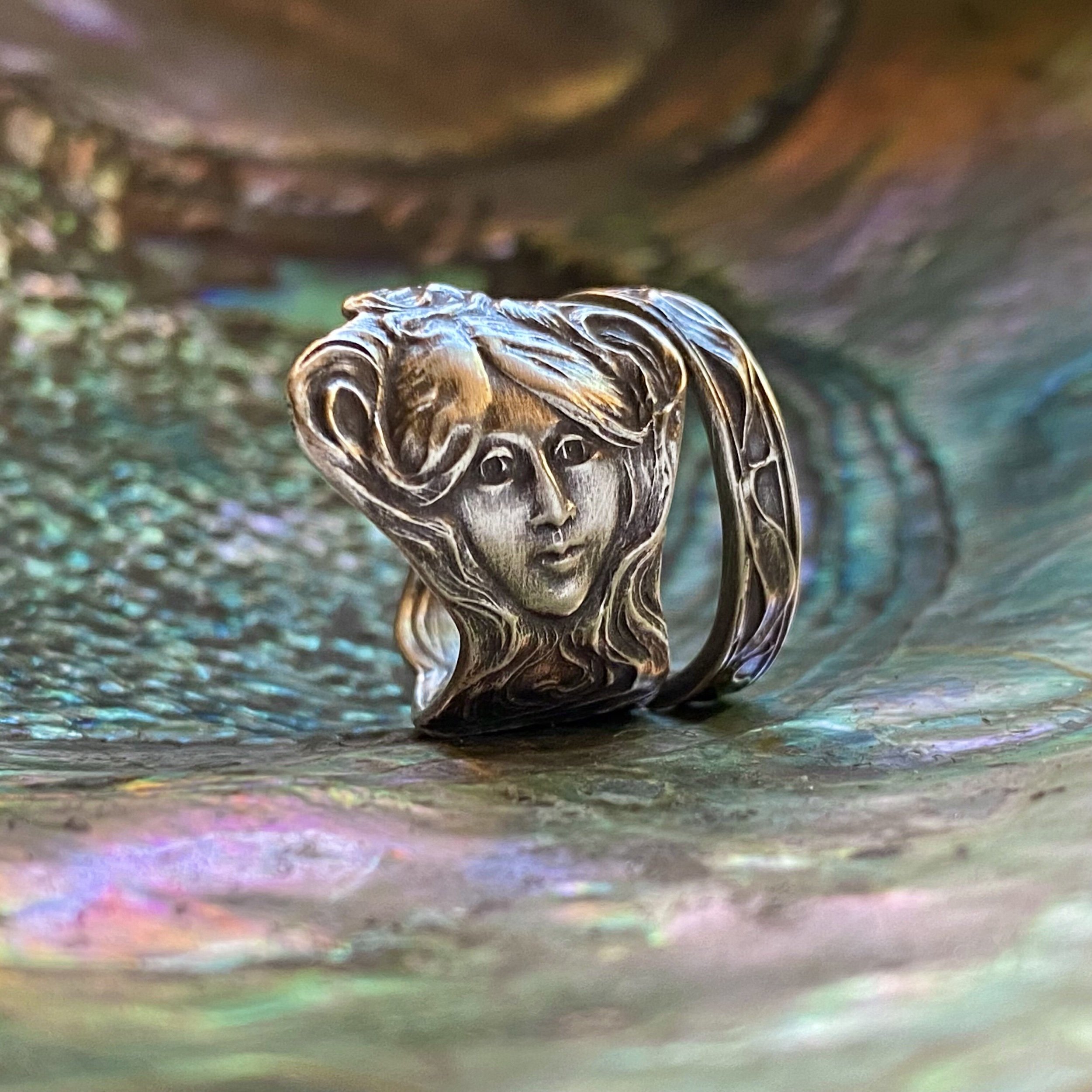 1900 Dainty Nouveau Maiden Sterling Spoon Ring - LadyForge Jewelry