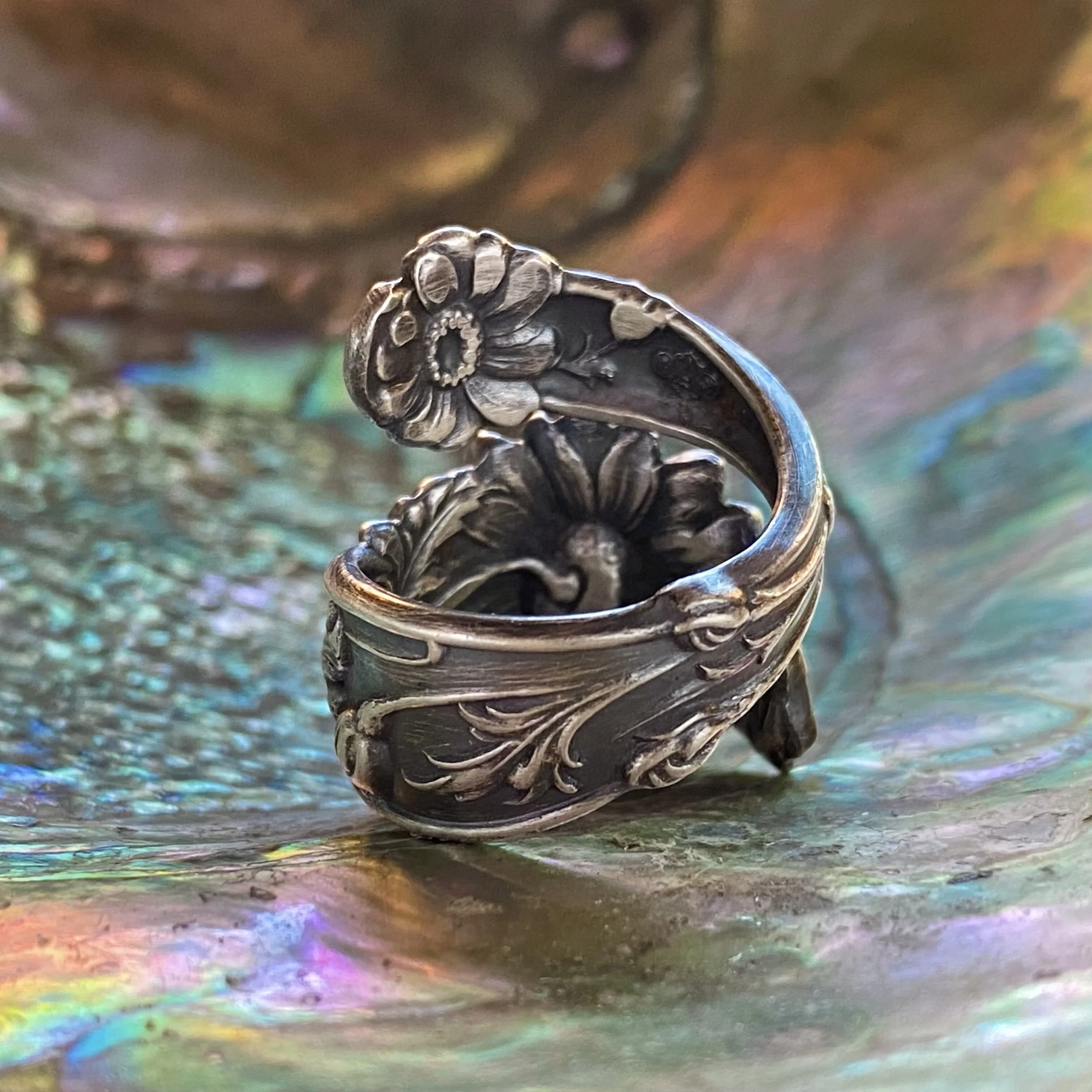 1900 Grand Daisy Sterling Spoon Ring - LadyForge Jewelry