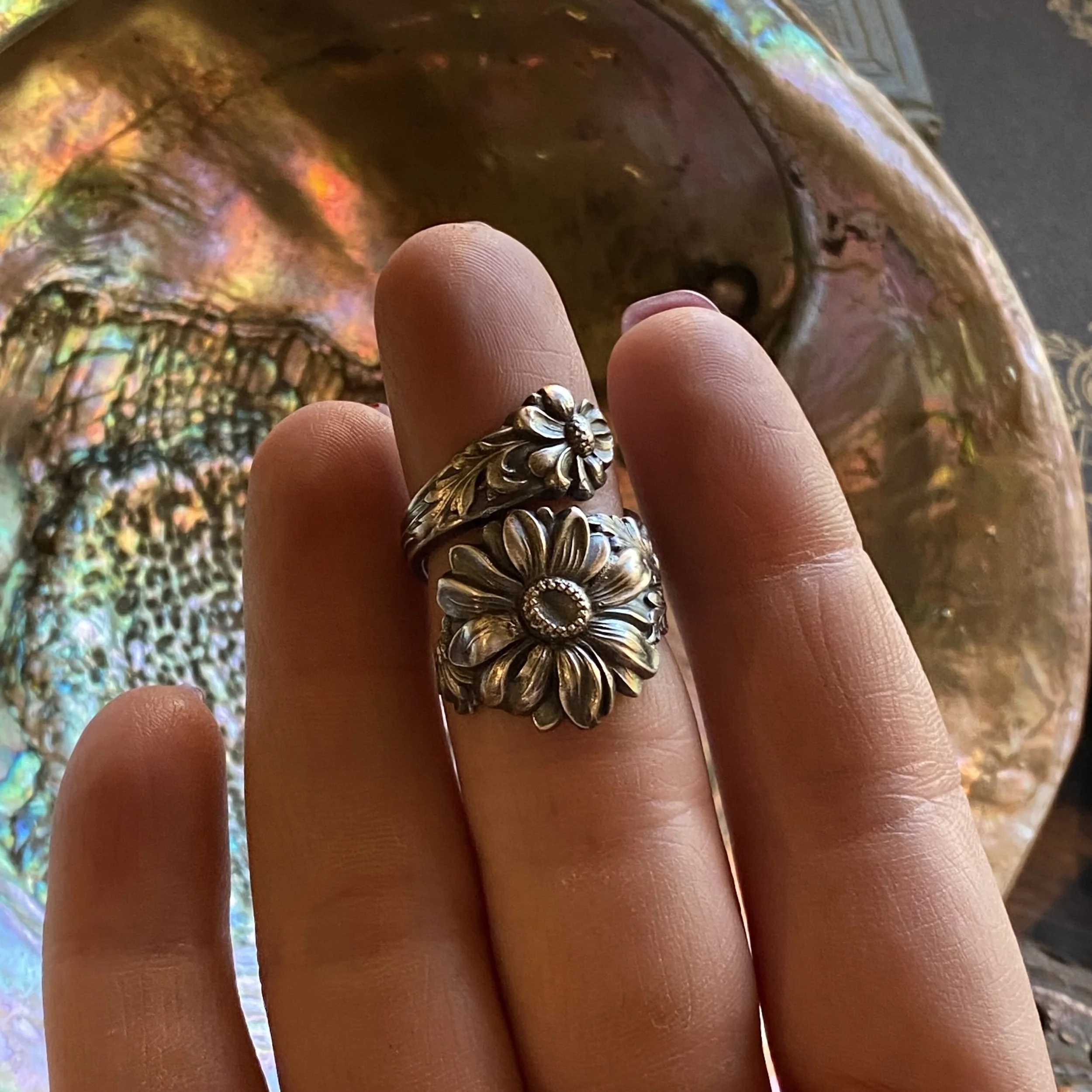 1900 Grand Daisy Sterling Spoon Ring - LadyForge Jewelry