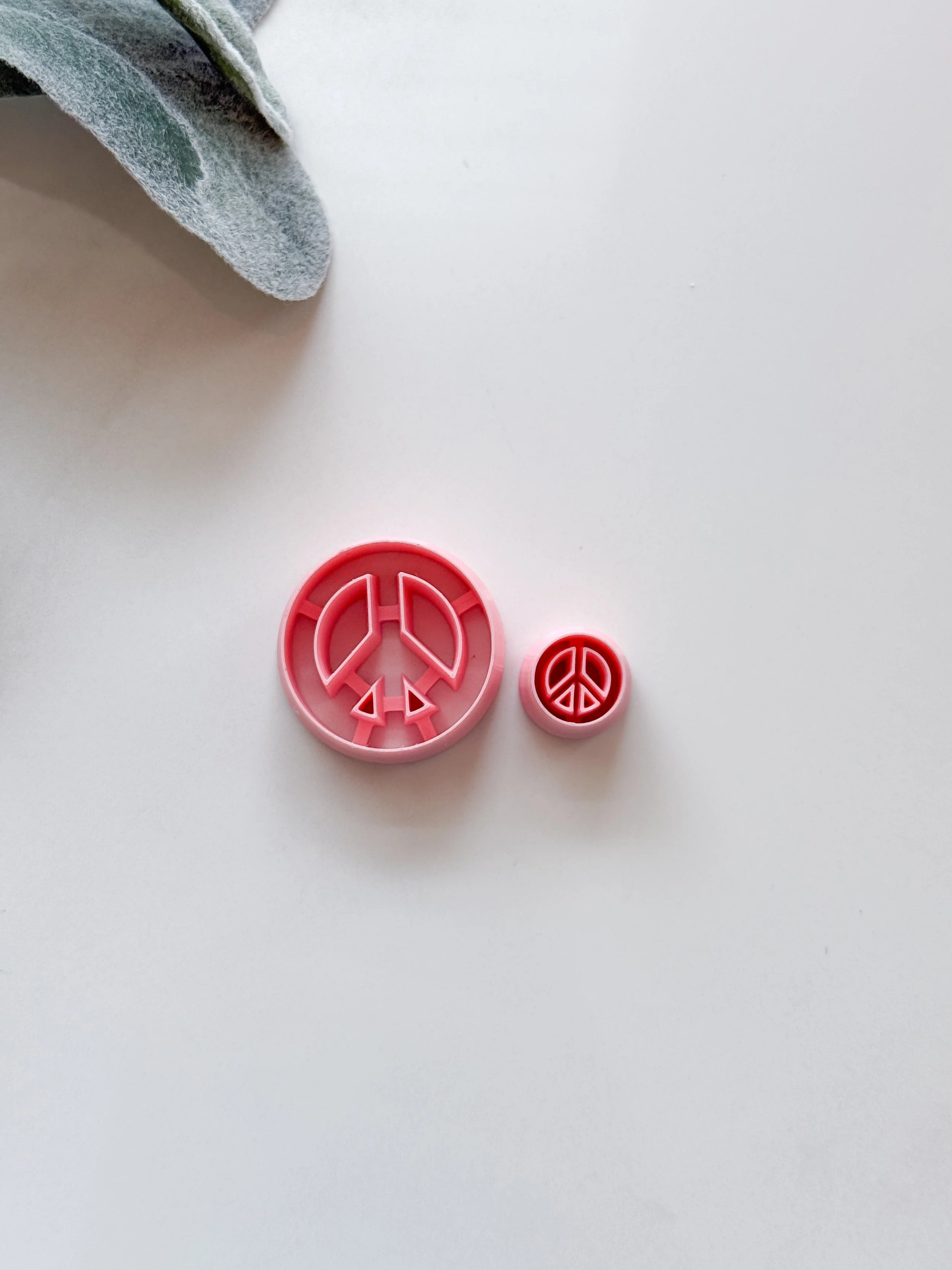 Peace Sign (Multiple Sizes)