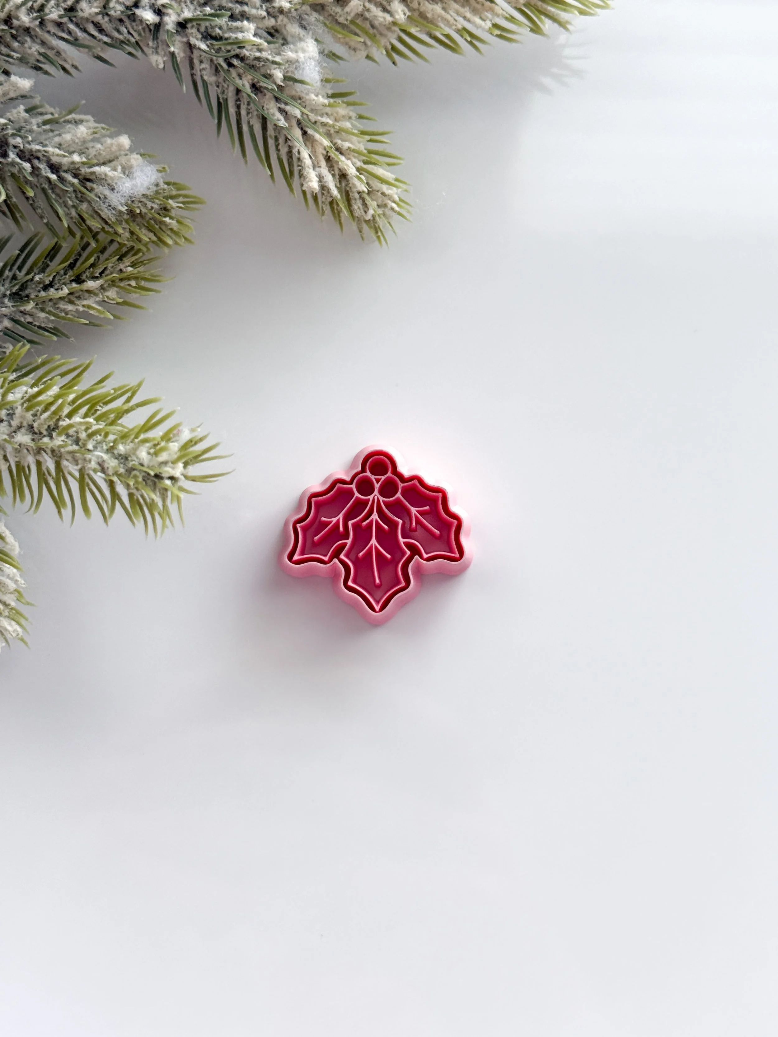 Embossed Holly Leaves
