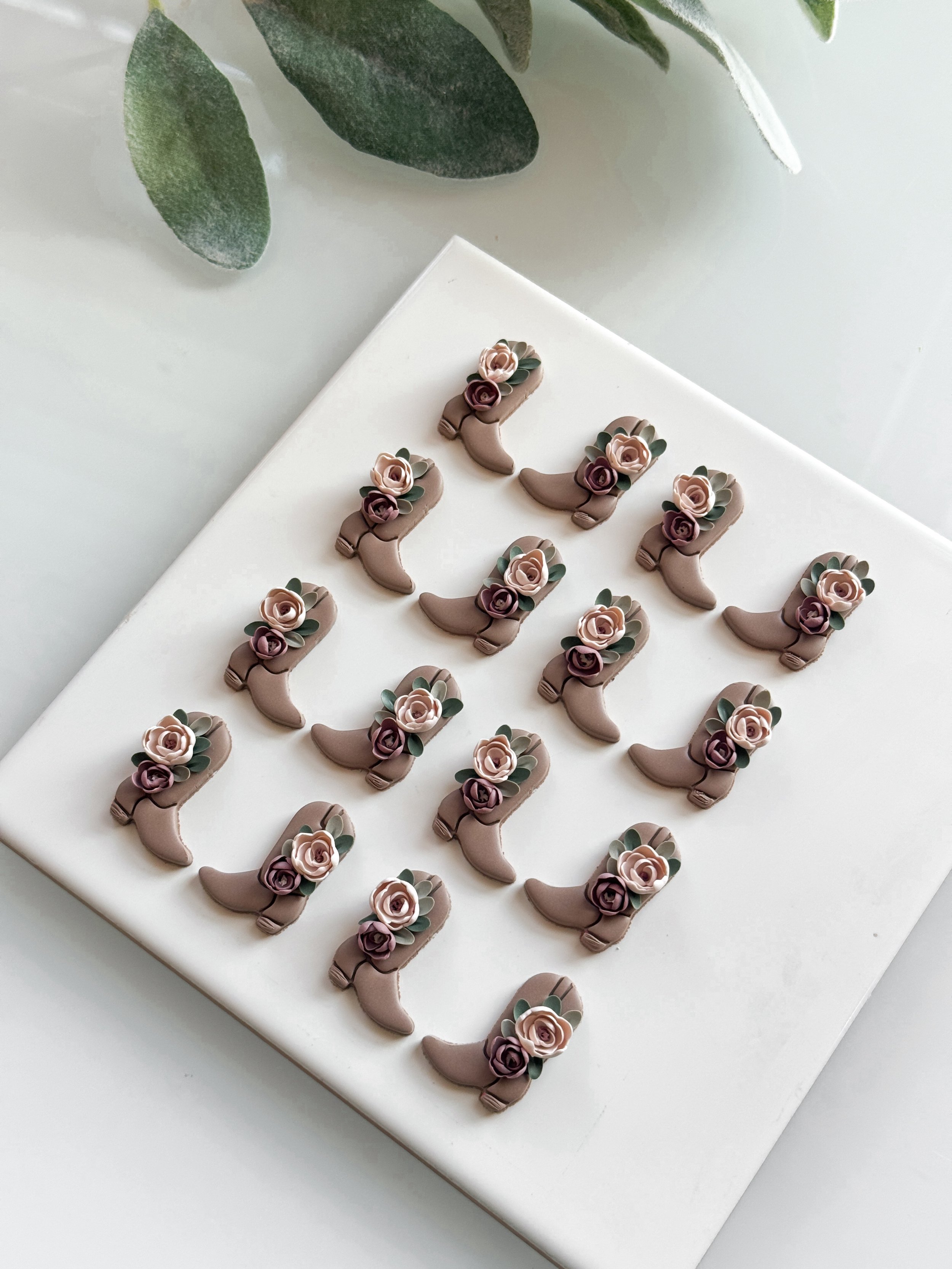 Cowgirl Boot (Mirror Image Set)