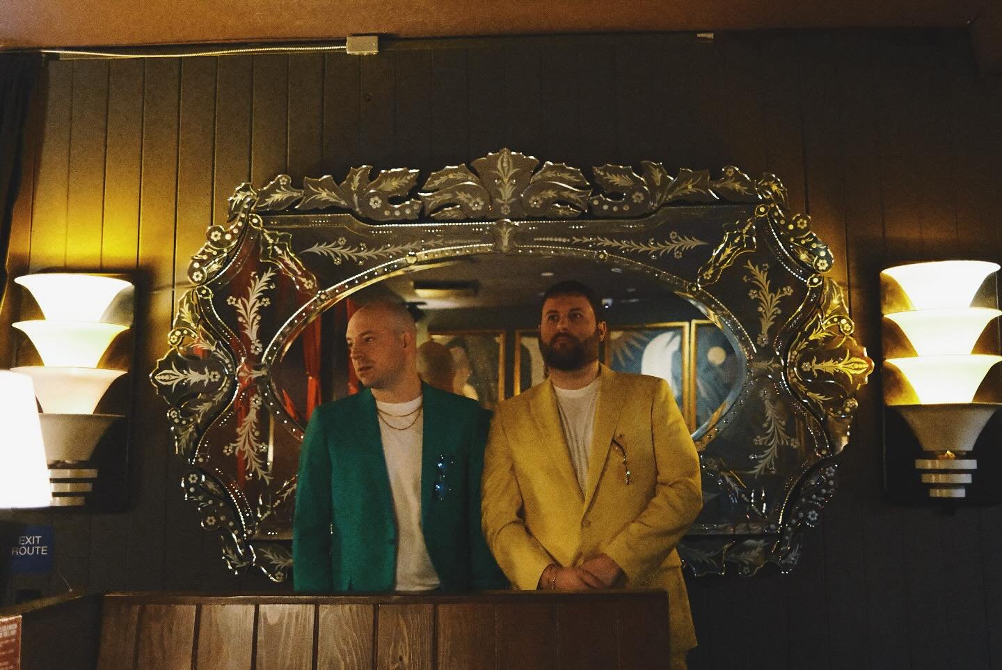 They told us Frank Sinatra used to hang here 🎙️