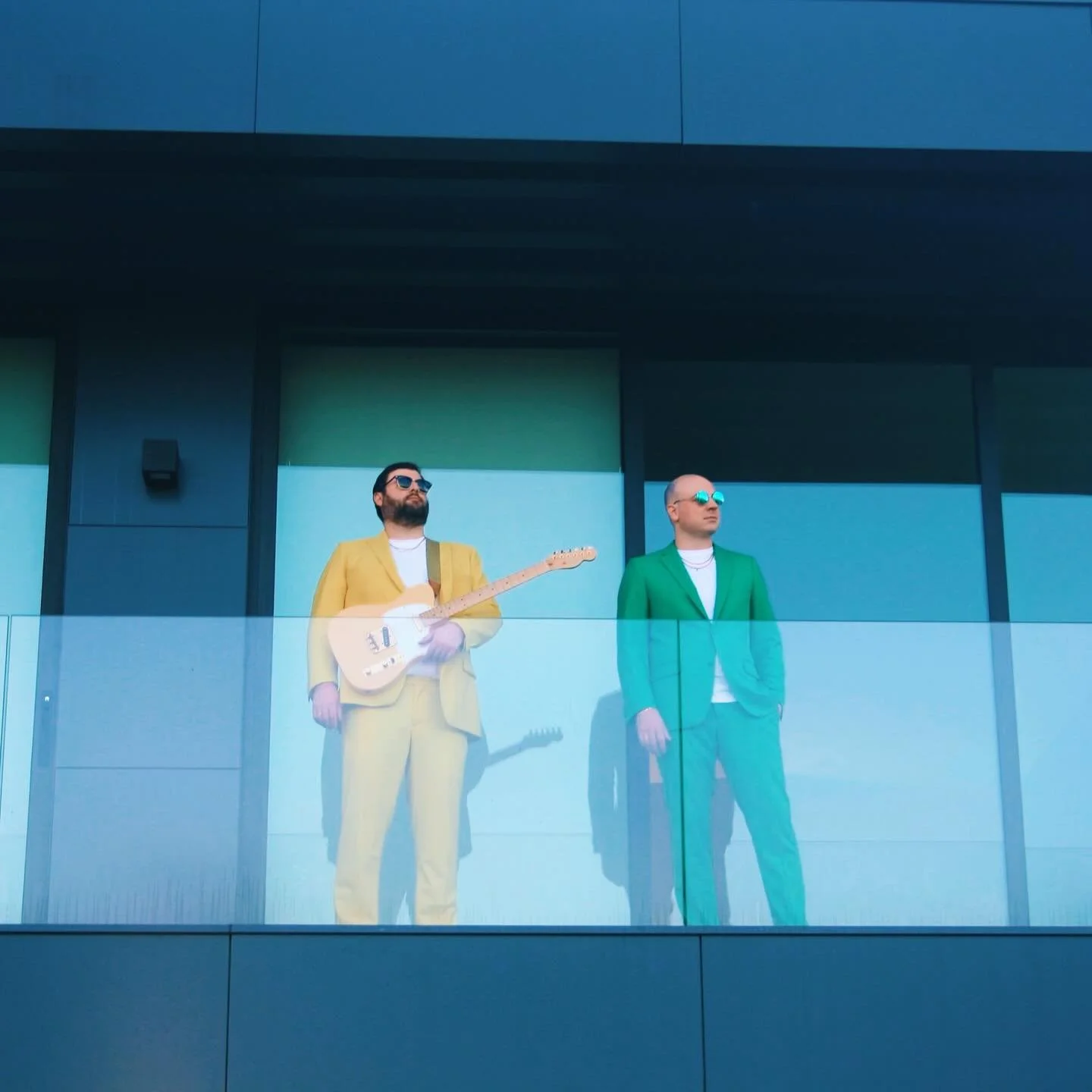 Sunset skyline fades into city lights.. 🗼🌇🎌

 A Place Like Tokyo is out now 📀

Co written by @curtispeoples 
Mixed and mastered by @richardfurchmix