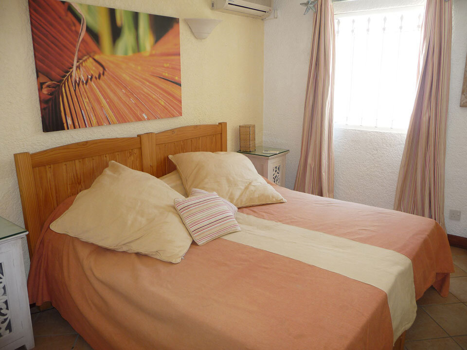 Villa-Pointe-Azur-Bedroom2