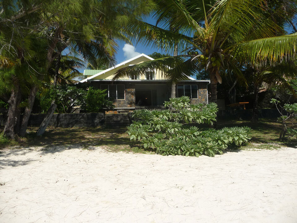 La-Demeure-View-From-Beach