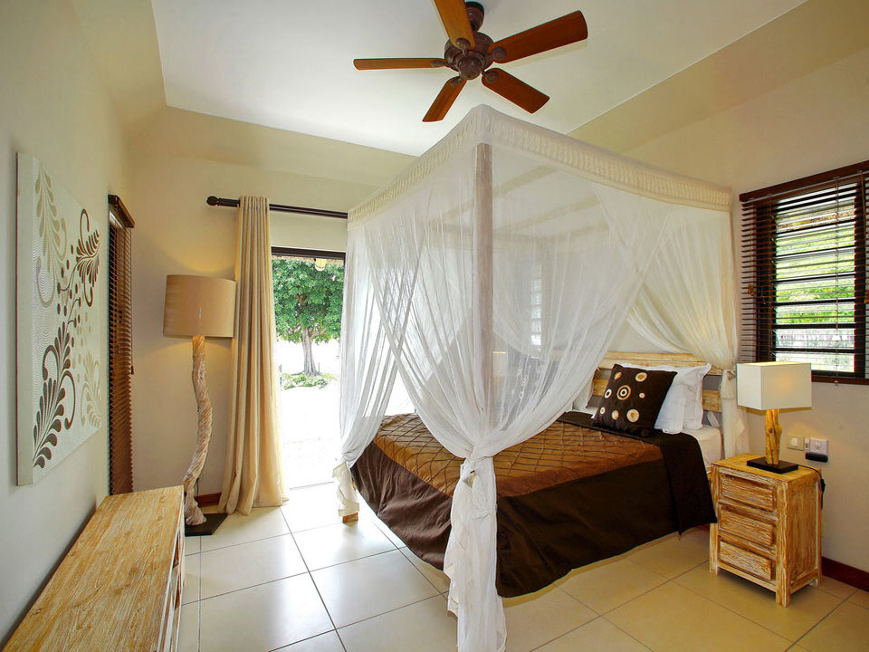 Jardin-des-Salines-Bedroom