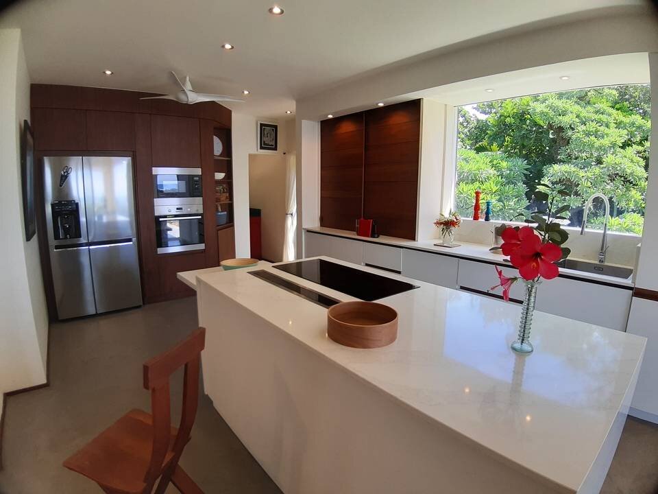 Villa-Les-Brisants-Kitchen