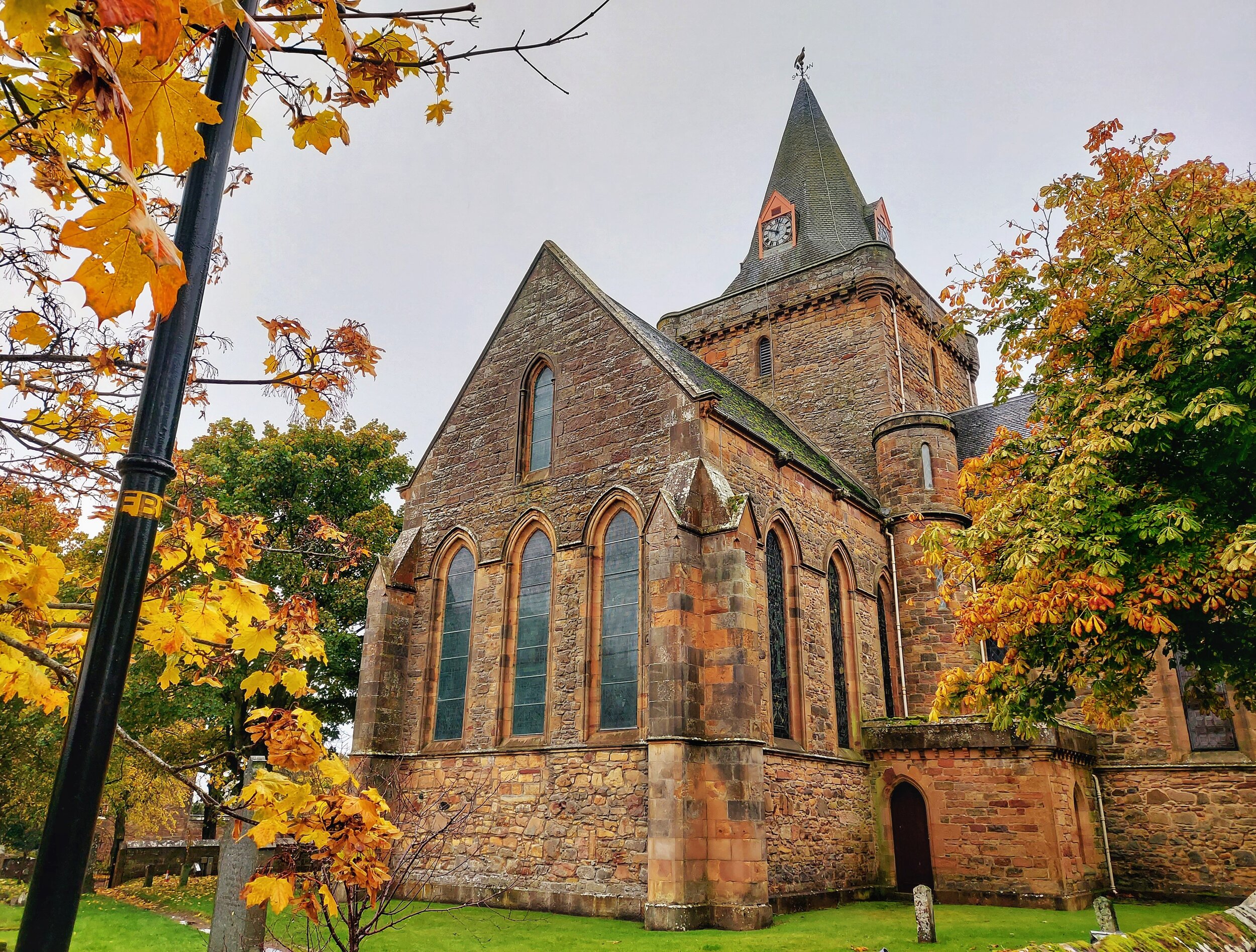 Dornoch cathedral.jpg