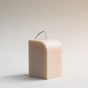 Sol. i Frosted Cloud beeswax candle