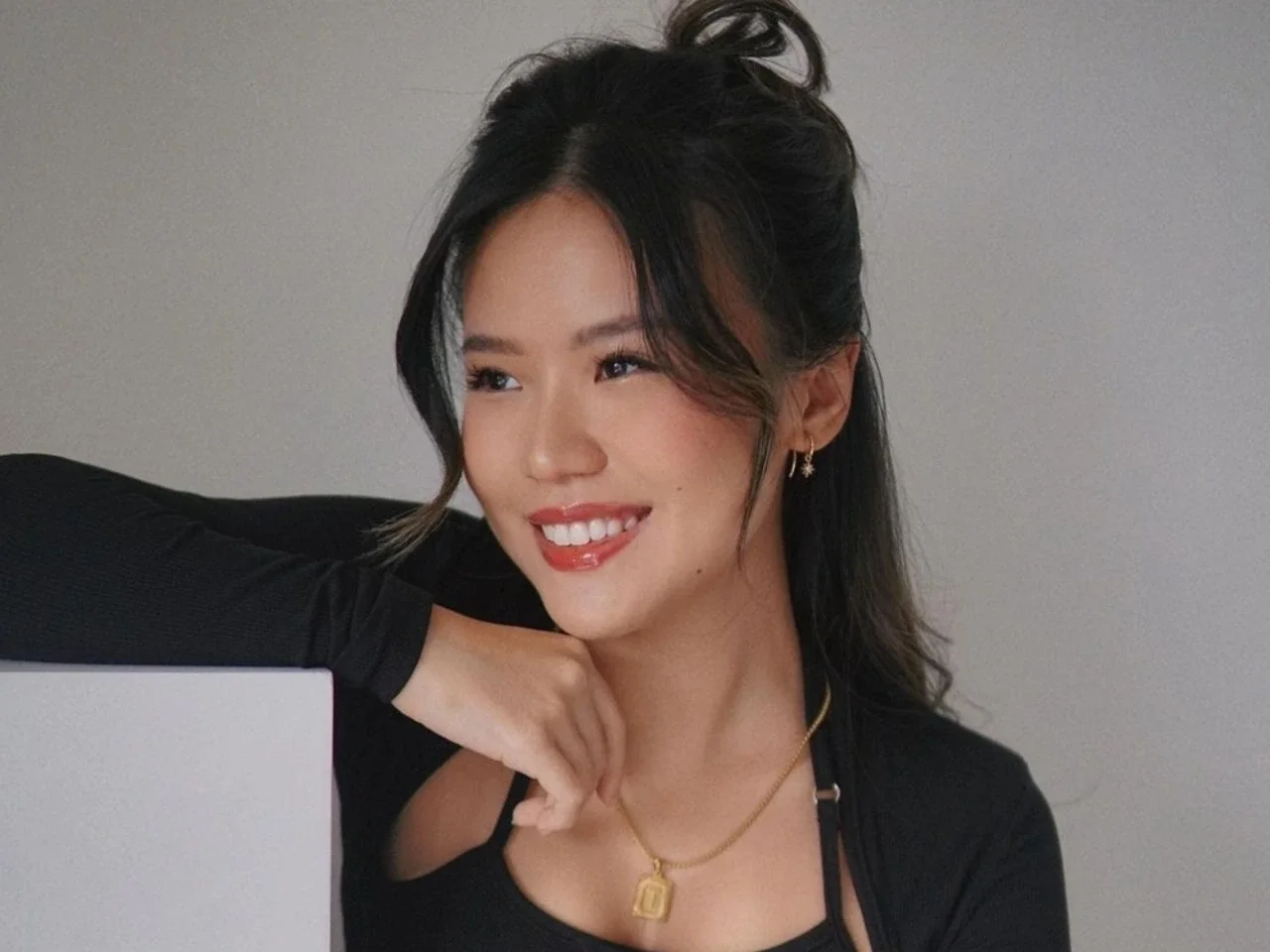 10-tiktok-beauty-influencers-di-indonesia-yang-harus-fripipel-follow-2025 (2)