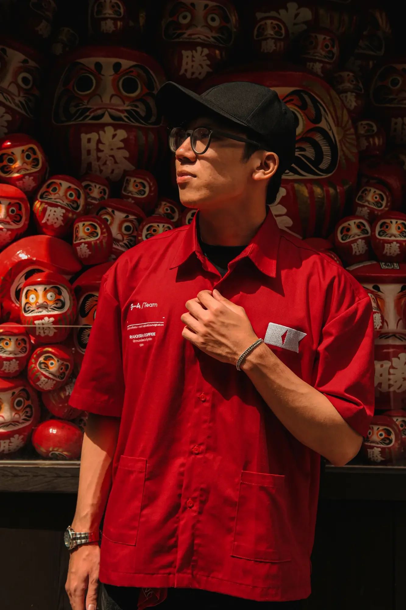 Rakken Coffee Kemeja Merah - look