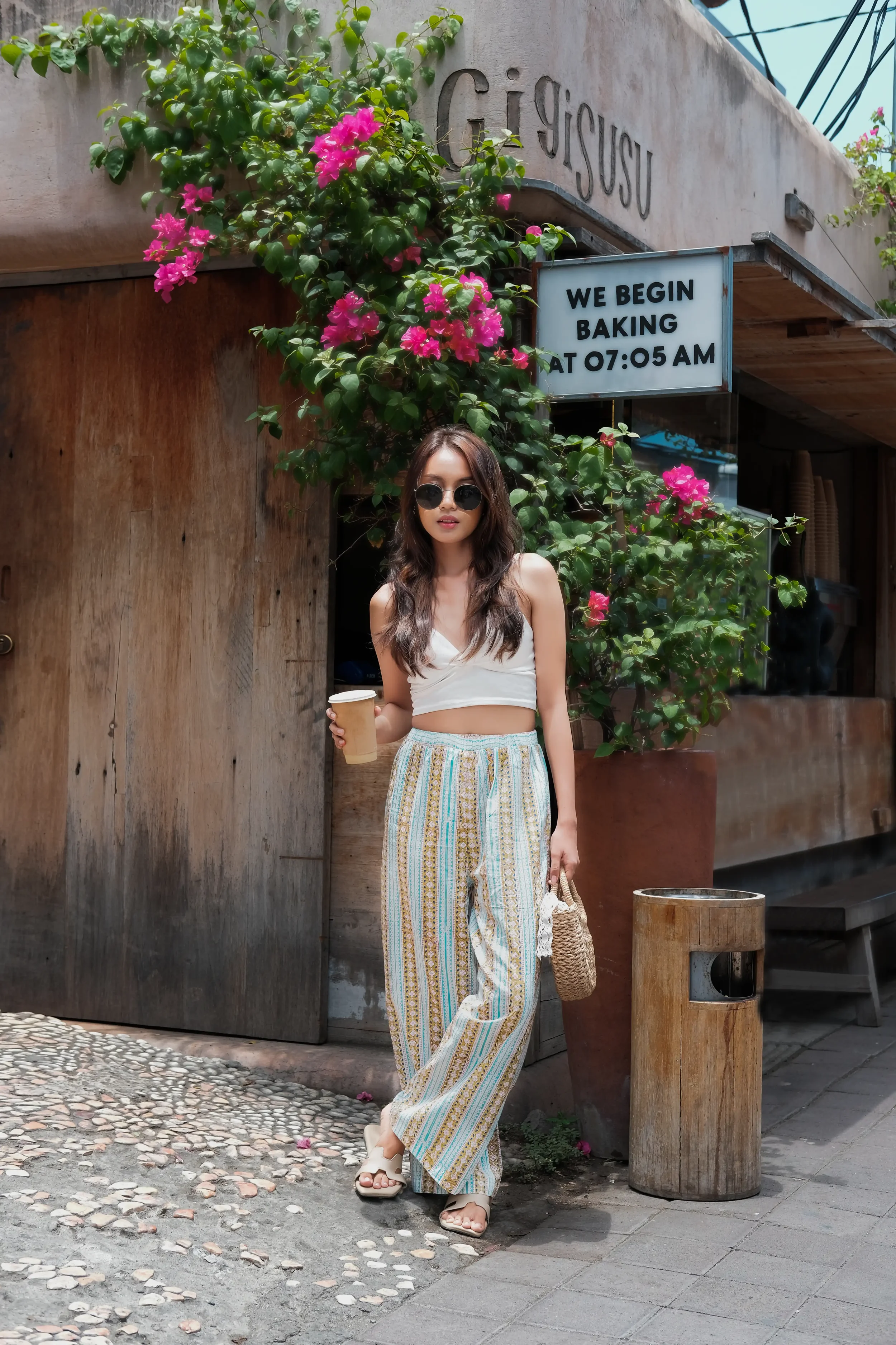 Buana &mdash; spotlight