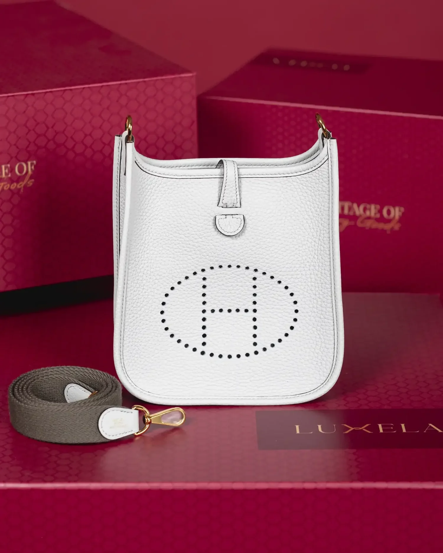 Luxela Heritage — look