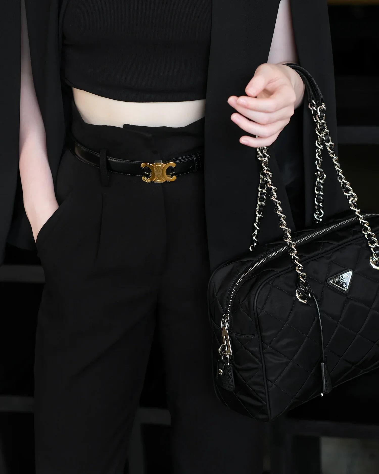 Luxela — monochrome detail