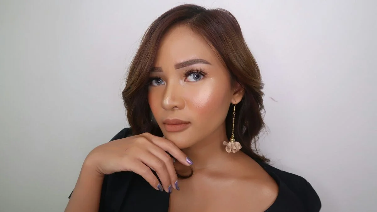 10-tiktok-beauty-influencers-di-indonesia-yang-harus-fripipel-follow-2025 (9)