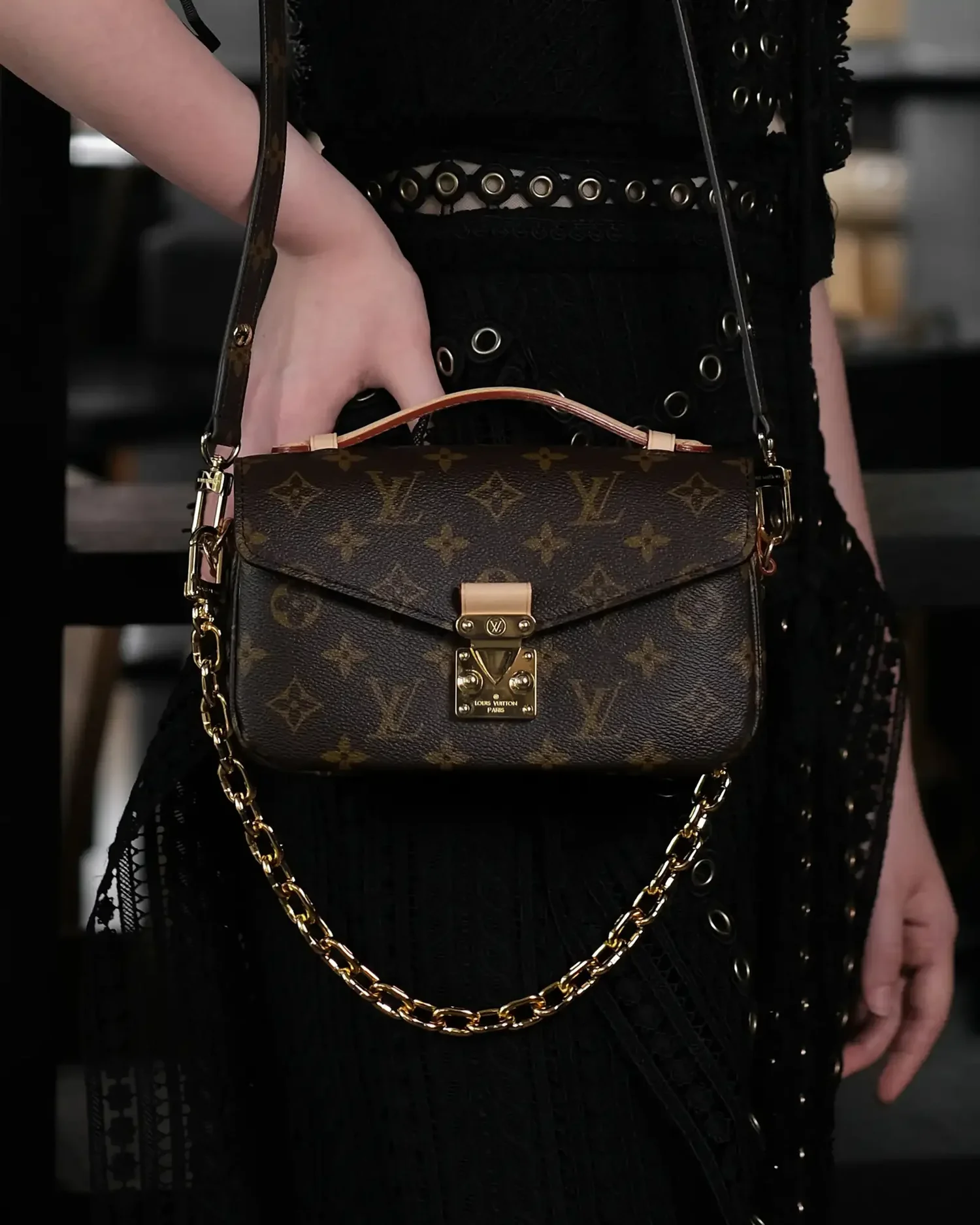 Luxela Monochrome — look