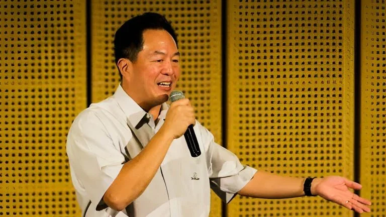 Personal Branding Victor Rachmat Hartono Chief Operating Officer PT Djarum