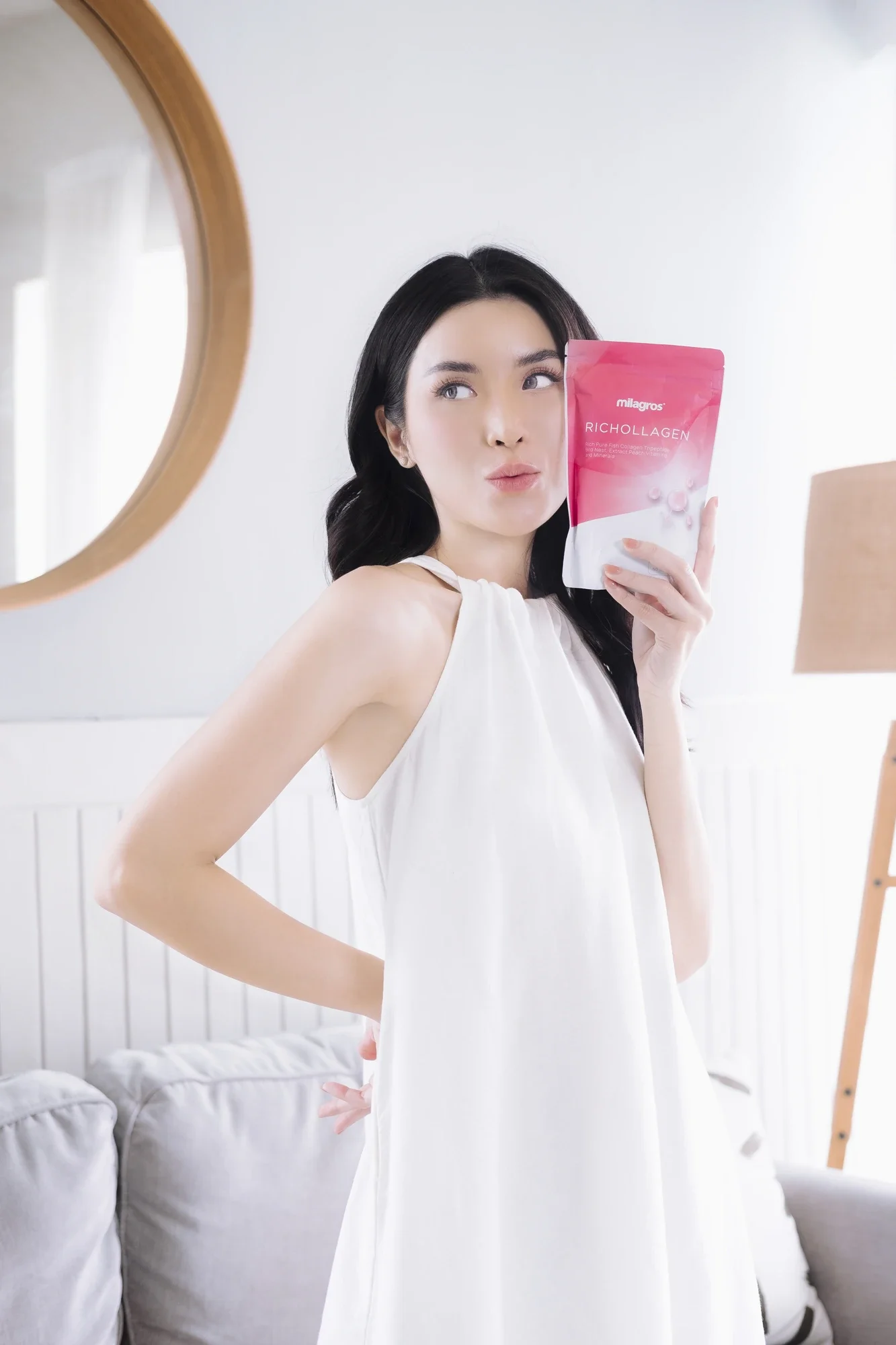 Milagros Richollagen — look